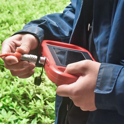 Sprzęt badawczy geofizyczny serii PQWT-TCM z trybem poszukiwania dalekiego zasięgu i automatycznego mapowania Detektor wody podziemnej zasilany ładowalną baterią litową
